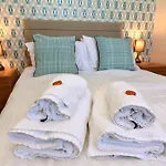 Phoenix Court Hotel