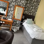 Phoenix Court Hotel