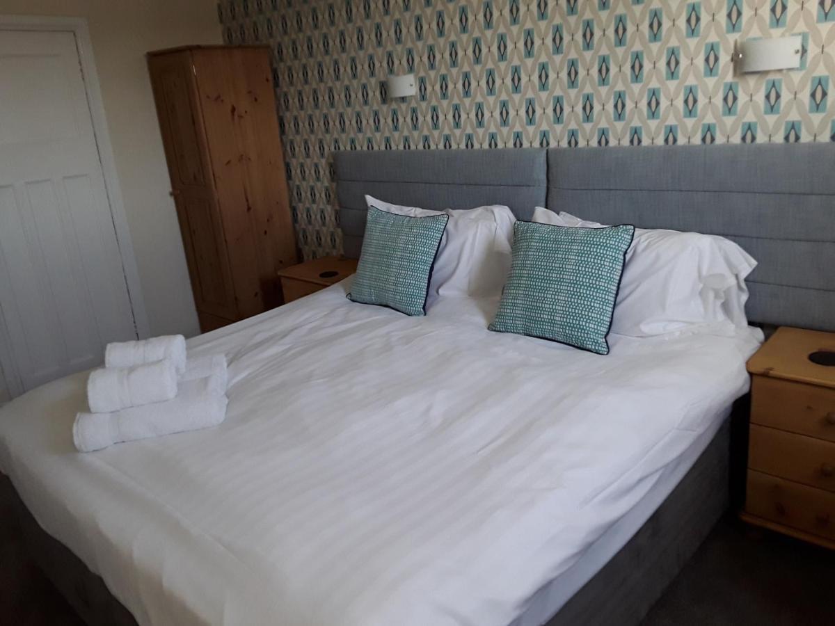 Hotel Phoenix Court 5*